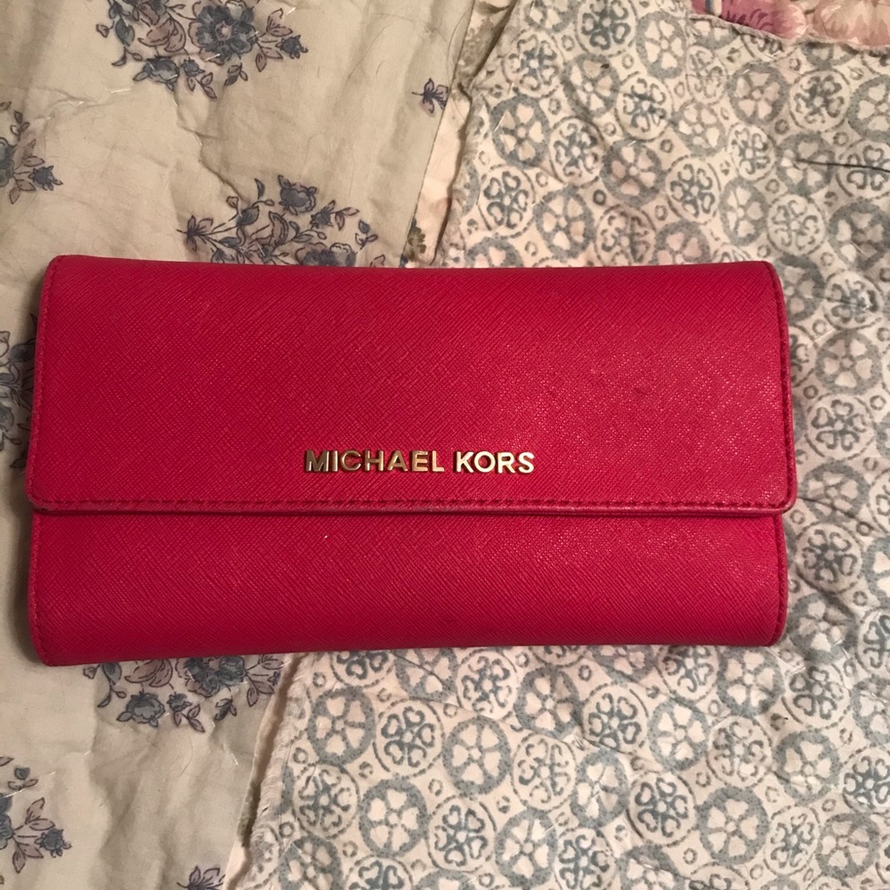 Michael Kors Checkbook Wallet